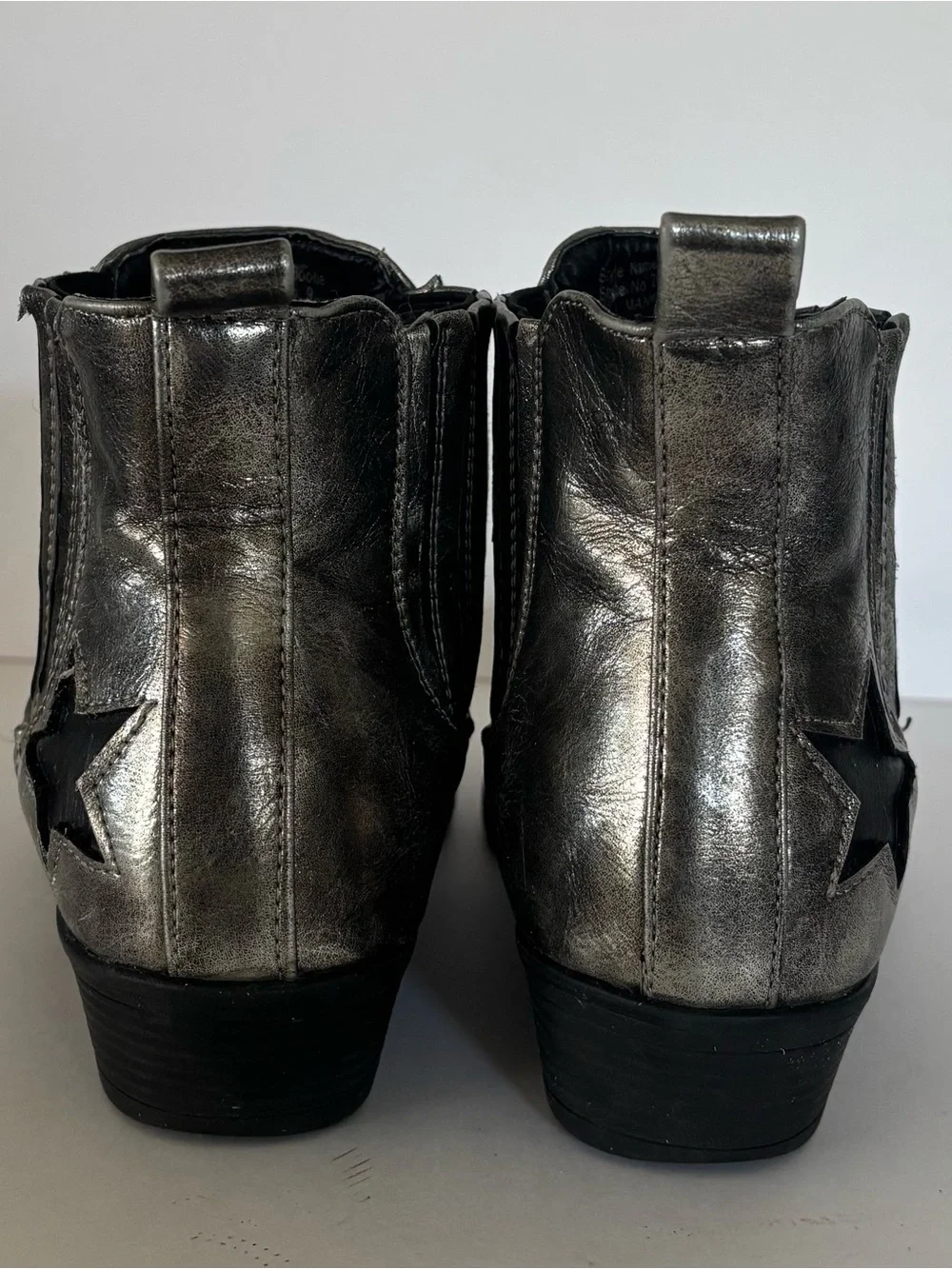Seven7 Silver Metallic Star Accent Men’s Chukka Boots